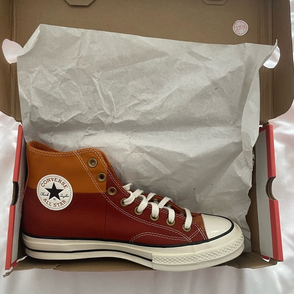 Red/brown converse NEW - Picture 4 of 5